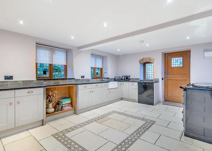 Waterside House * Knaresborough